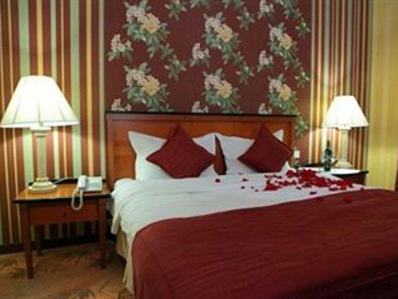 Grand Hotel Europe Baku Room photo